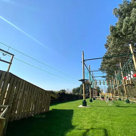 Dog Friendly 8 Berth Static Caravan Newquay Holiday home *