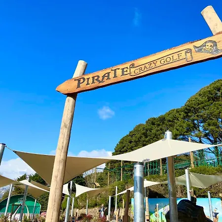 Dog Friendly 8 Berth Static Caravan Newquay Holiday home