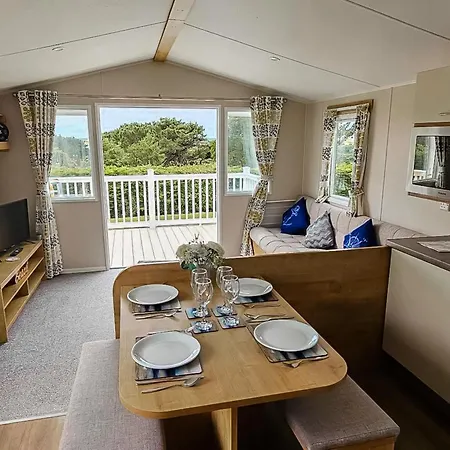 Holiday home Dog Friendly 8 Berth Static Caravan Newquay *